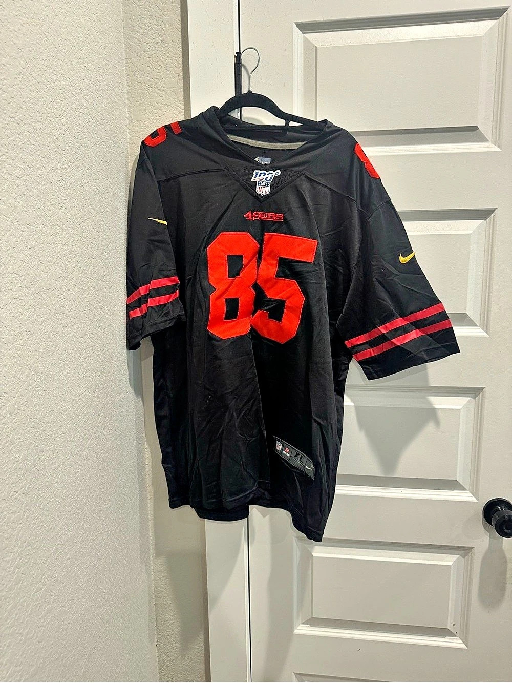 Nike Kittle 85 Jersey Men's Black & Red XL Like New